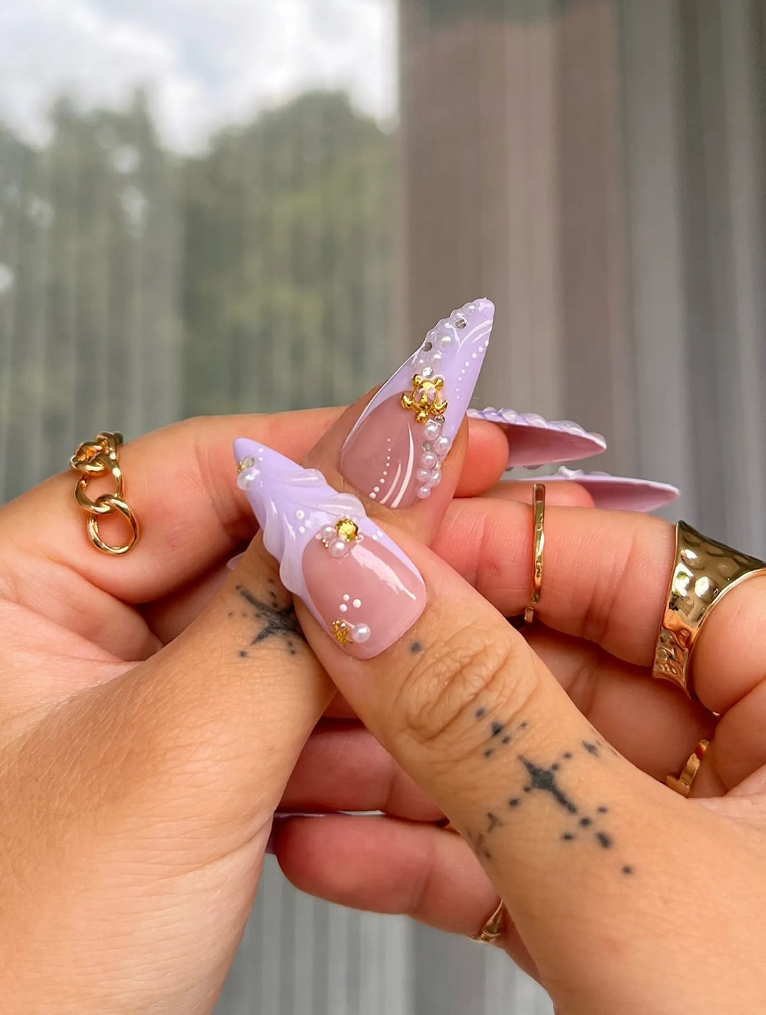 Handmade 3D lilac fairy blossom ombre press-on nails with gold charms and floral accents